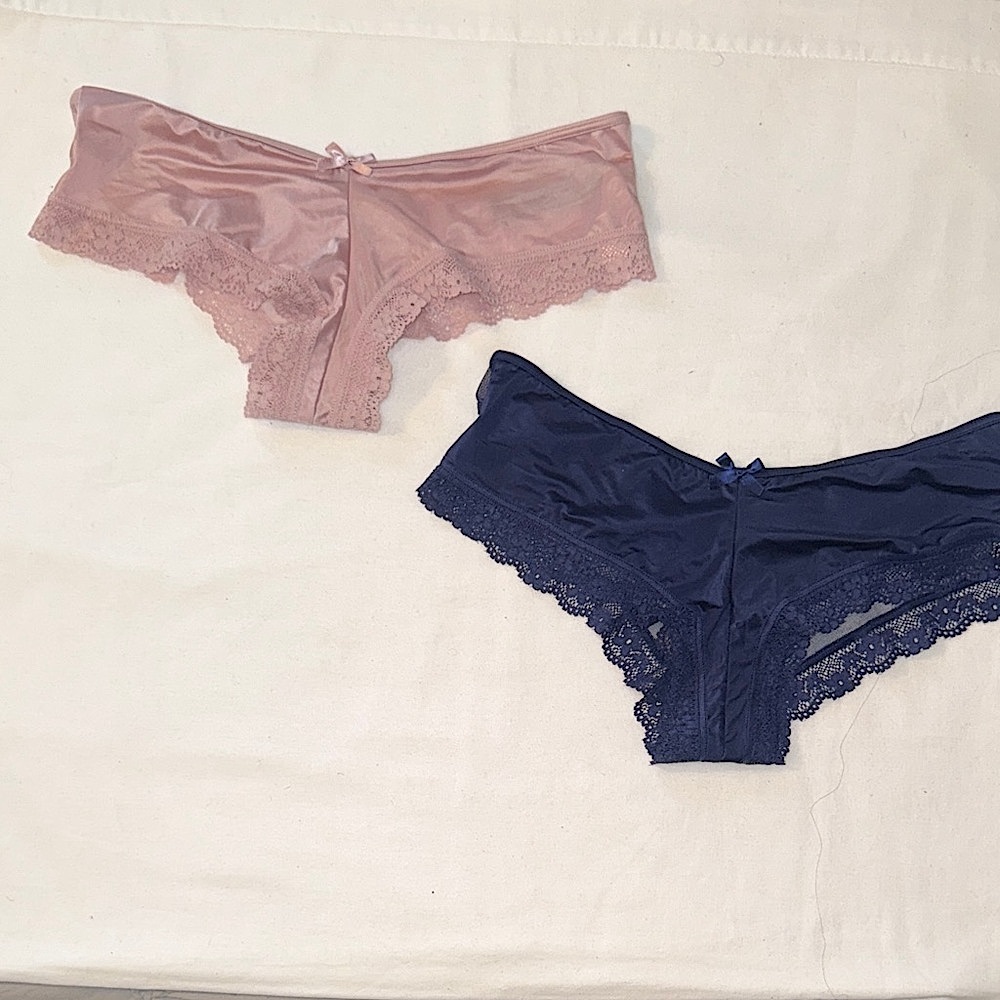 Victorias Secret Blush Satin Lace/Navy Blue Satin Lace Cheeky Panty BNWT (SMALL)